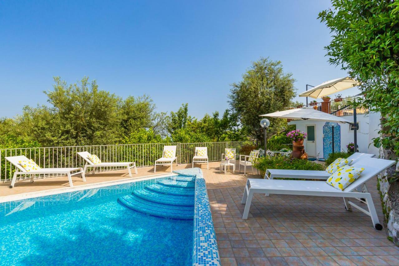 Villa Sorrento Flats Экстерьер фото