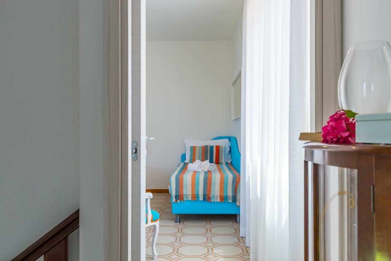 Villa Sorrento Flats Экстерьер фото